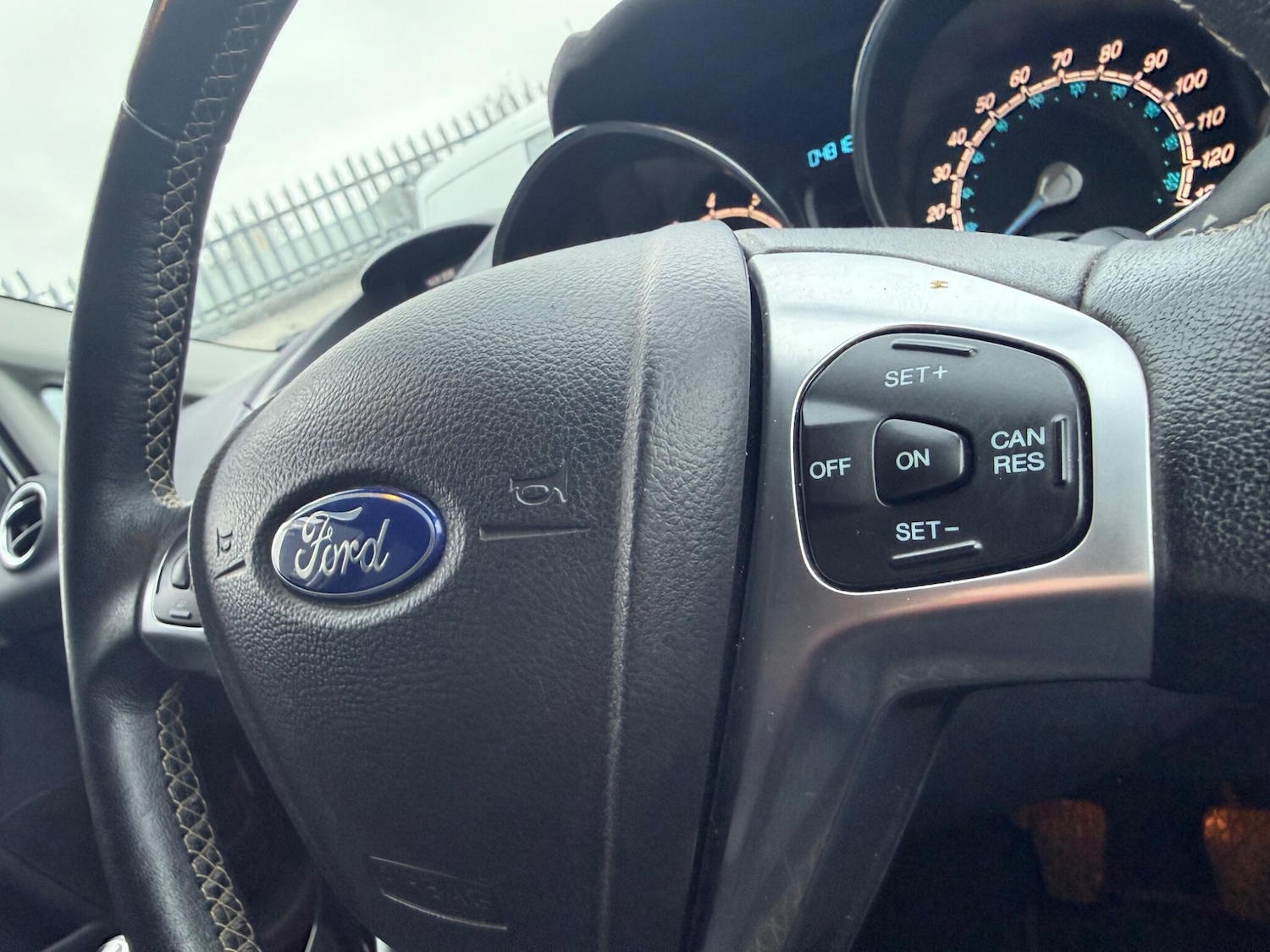 Used Ford Fiesta 2015 for sale - 77203137: Photo 9