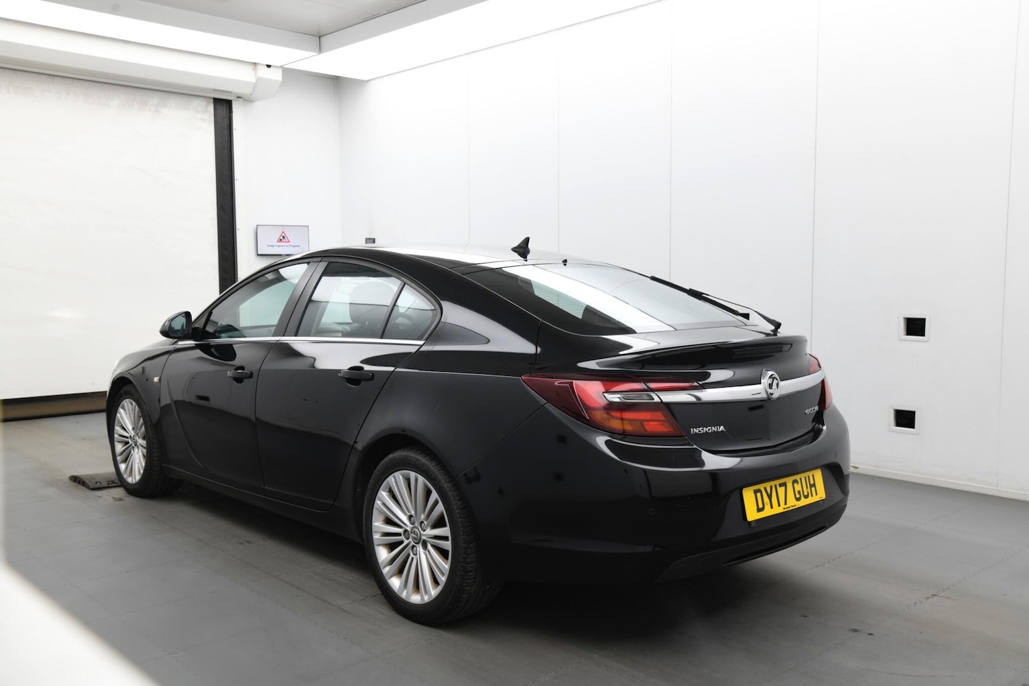 Used Vauxhall Insignia 2017 for sale - 77131191: Photo 4