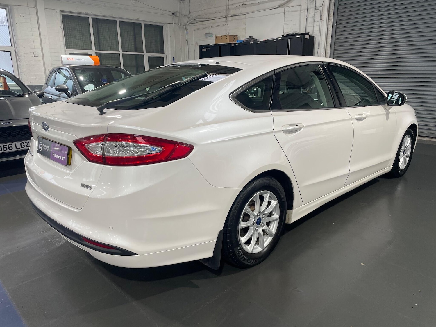Used Ford Mondeo 2017 for sale - 77131833: Photo 8