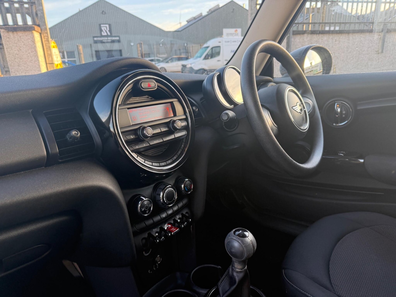 Used MINI Hatch 2015 for sale - 76666879: Photo 3