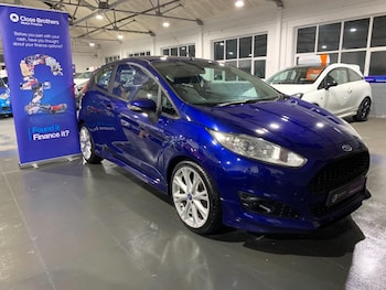 Used Ford Fiesta 2015 for sale - 76584390: Photo