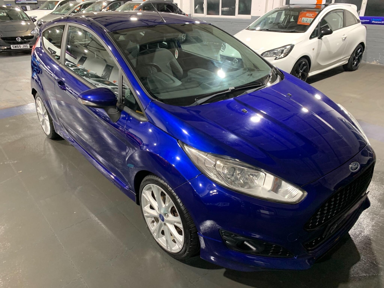Used Ford Fiesta 2015 for sale - 76584390: Photo 3