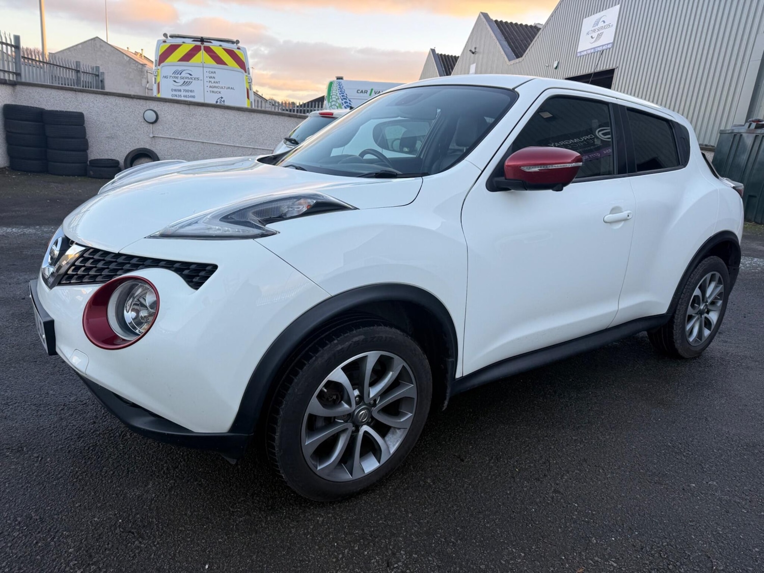 Used Nissan Juke 2015 for sale - 76645219: Photo 2