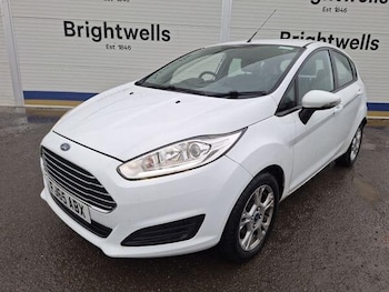 Used Ford Fiesta 2015 for sale - 76585344: Photo