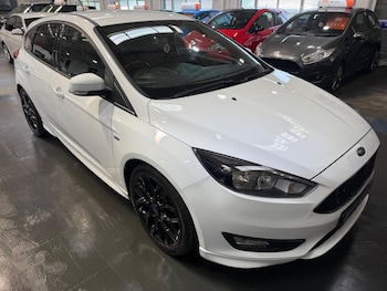Used Ford Focus 2017 for sale - 79248054: Photo