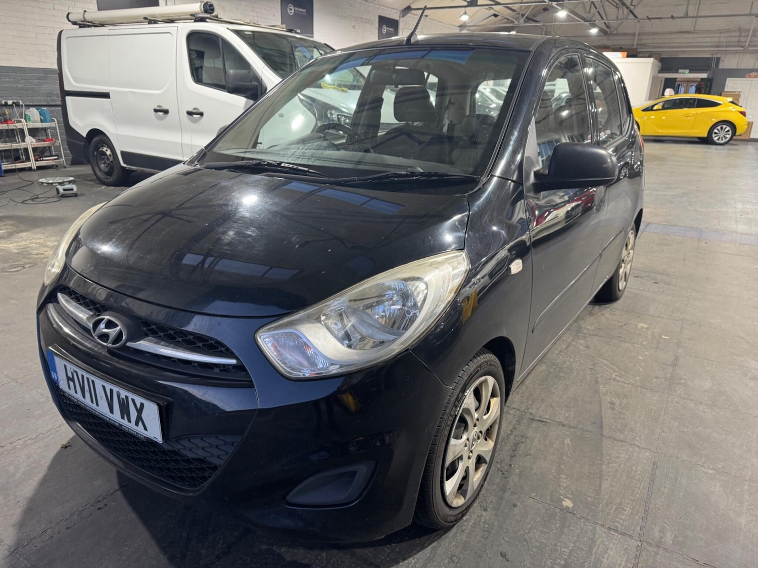 Used Hyundai i10 2011 for sale - 77016142: Photo 2