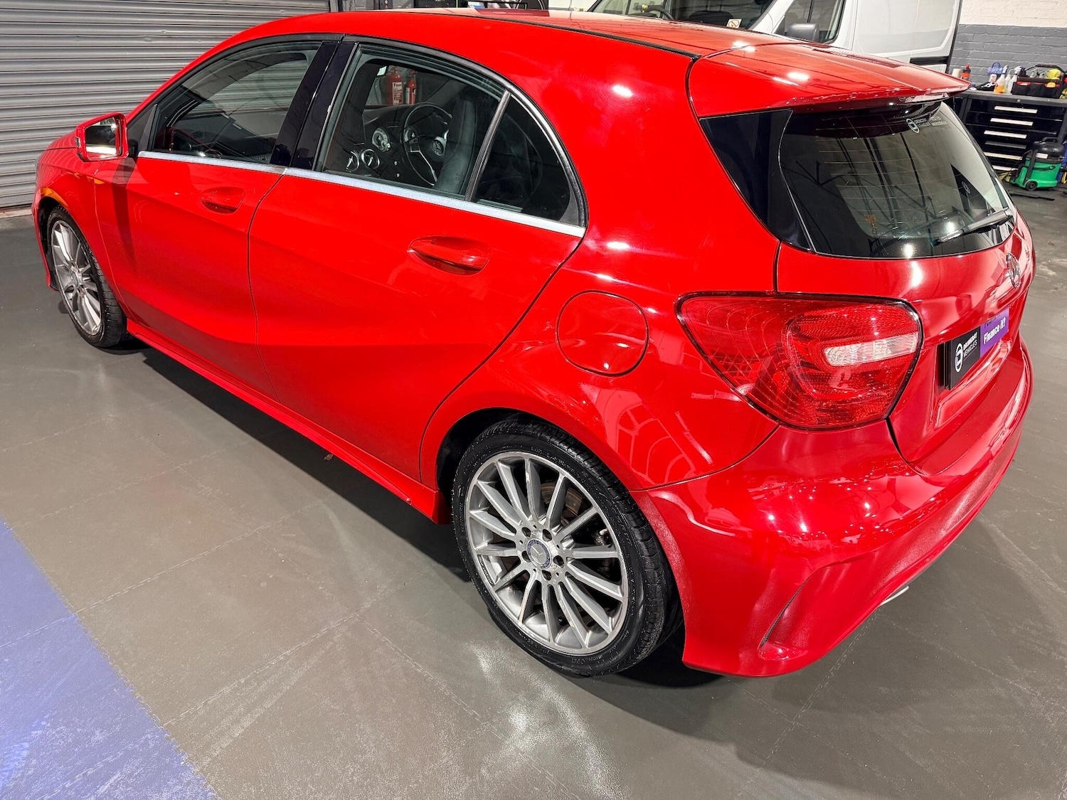 Used Mercedes-Benz A-Class 2015 for sale - 76975683: Photo 11