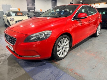 Used Volvo V40 2014 for sale - 77658733: Photo