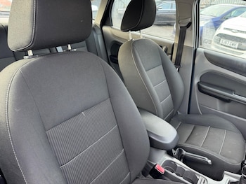 Used Ford Focus 2011 for sale - 77230111: Photo