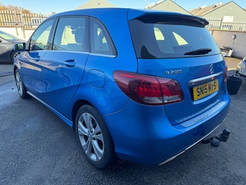 Used Mercedes-Benz B Class 2015 for sale - 78376174: Photo