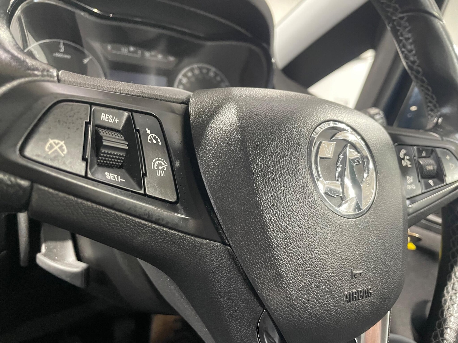 Used Vauxhall Corsa 2017 for sale - 77344002: Photo 17