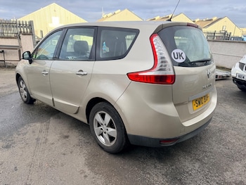 Used Renault Grand Scenic 2010 for sale - 77753856: Photo