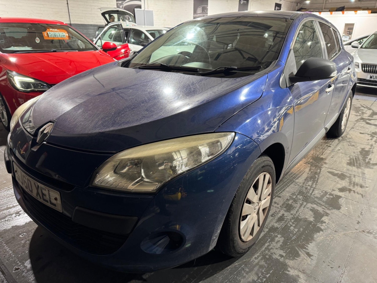 Used Renault Megane 2010 for sale - 76913157: Photo 2