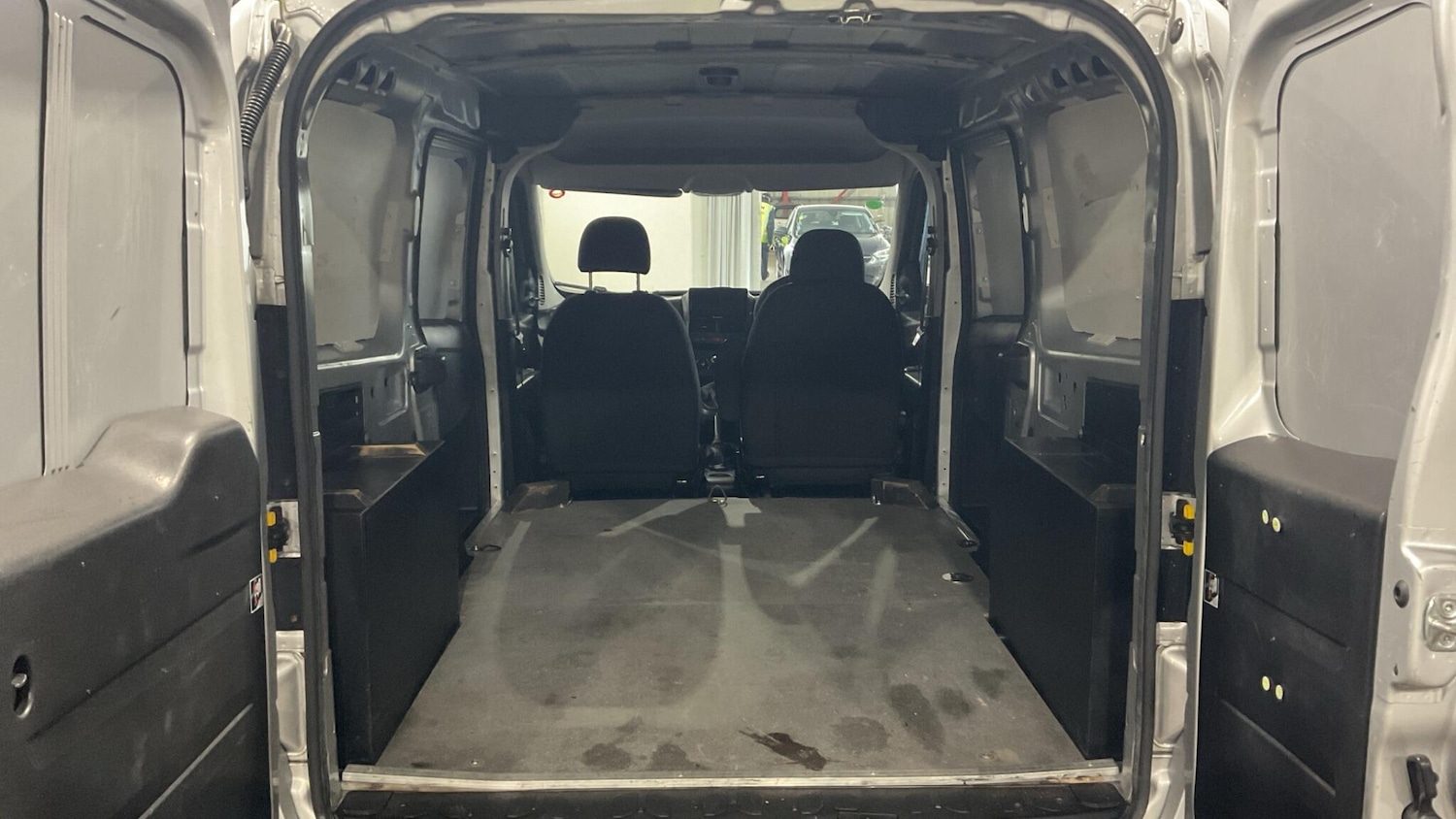 Used Vauxhall Combo 2015 for sale - 77358504: Photo 5