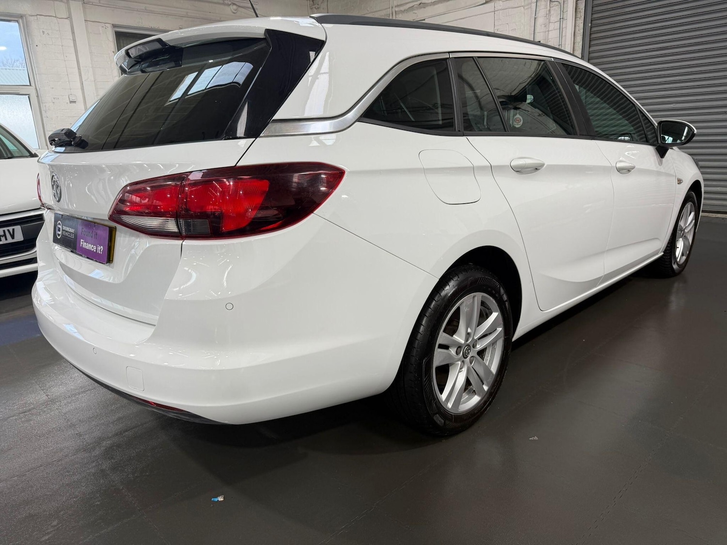 Used Vauxhall Astra 2019 for sale - 76975681: Photo 3