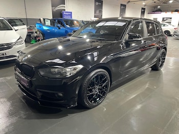 Used BMW 1 Series 2017 for sale - 77130597: Photo