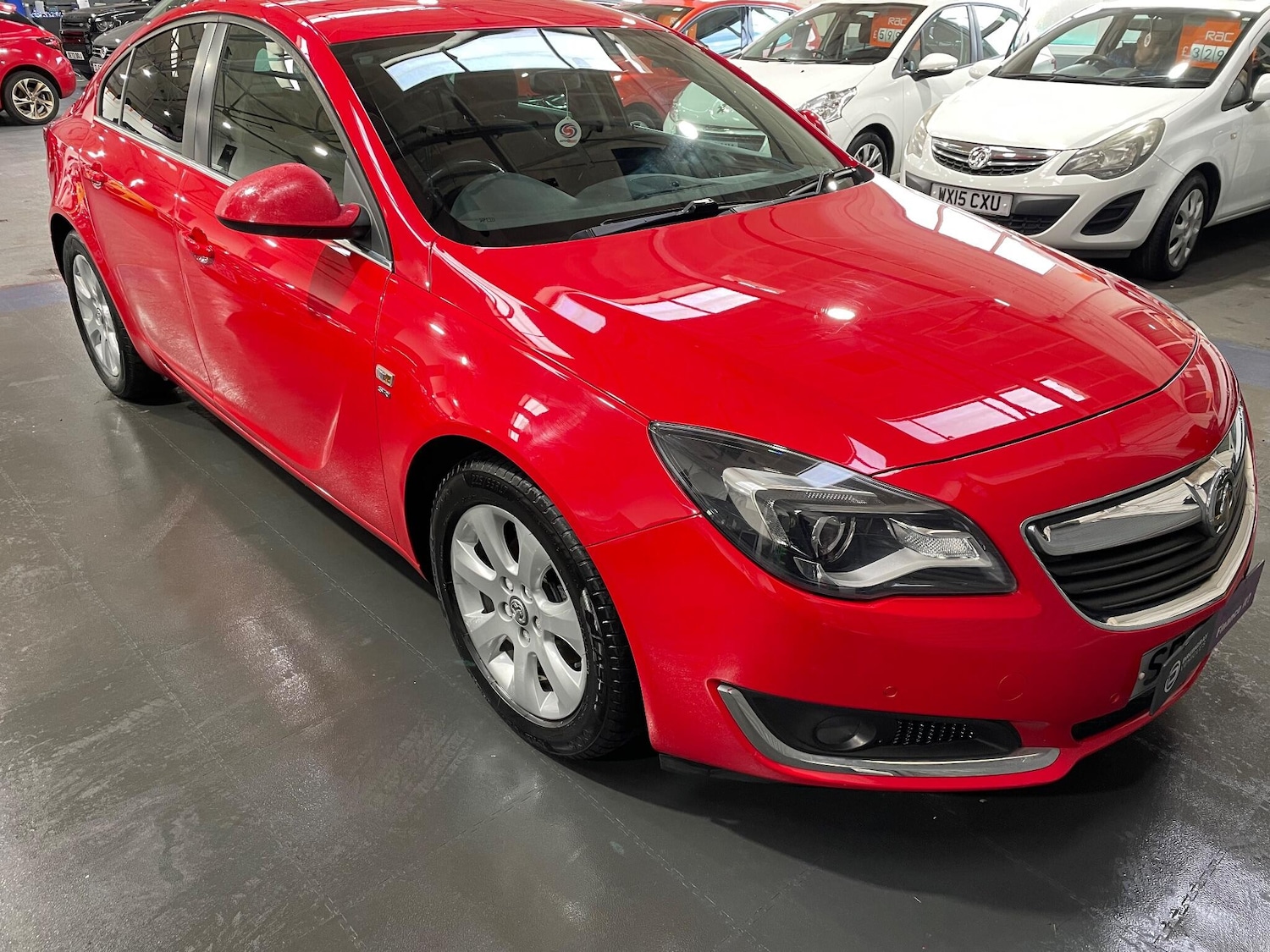 Used Vauxhall Insignia 2015 for sale - 76823664: Photo 2