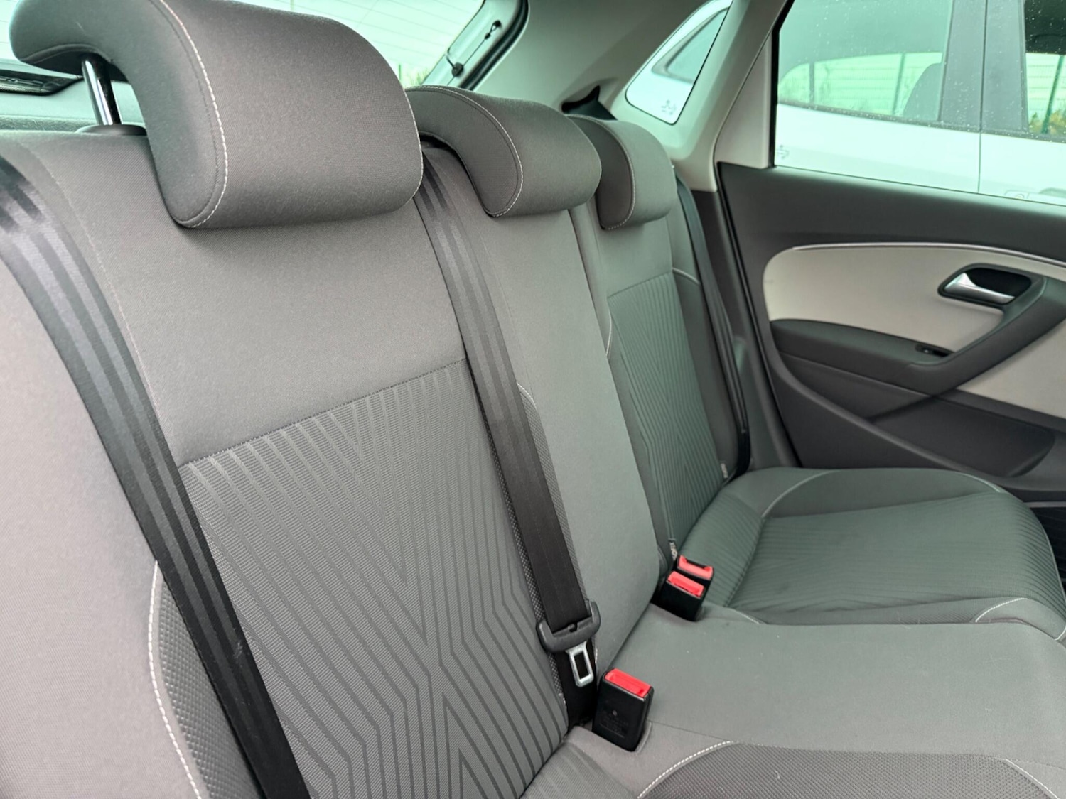 Used Volkswagen Polo 2015 for sale - 76657669: Photo 7