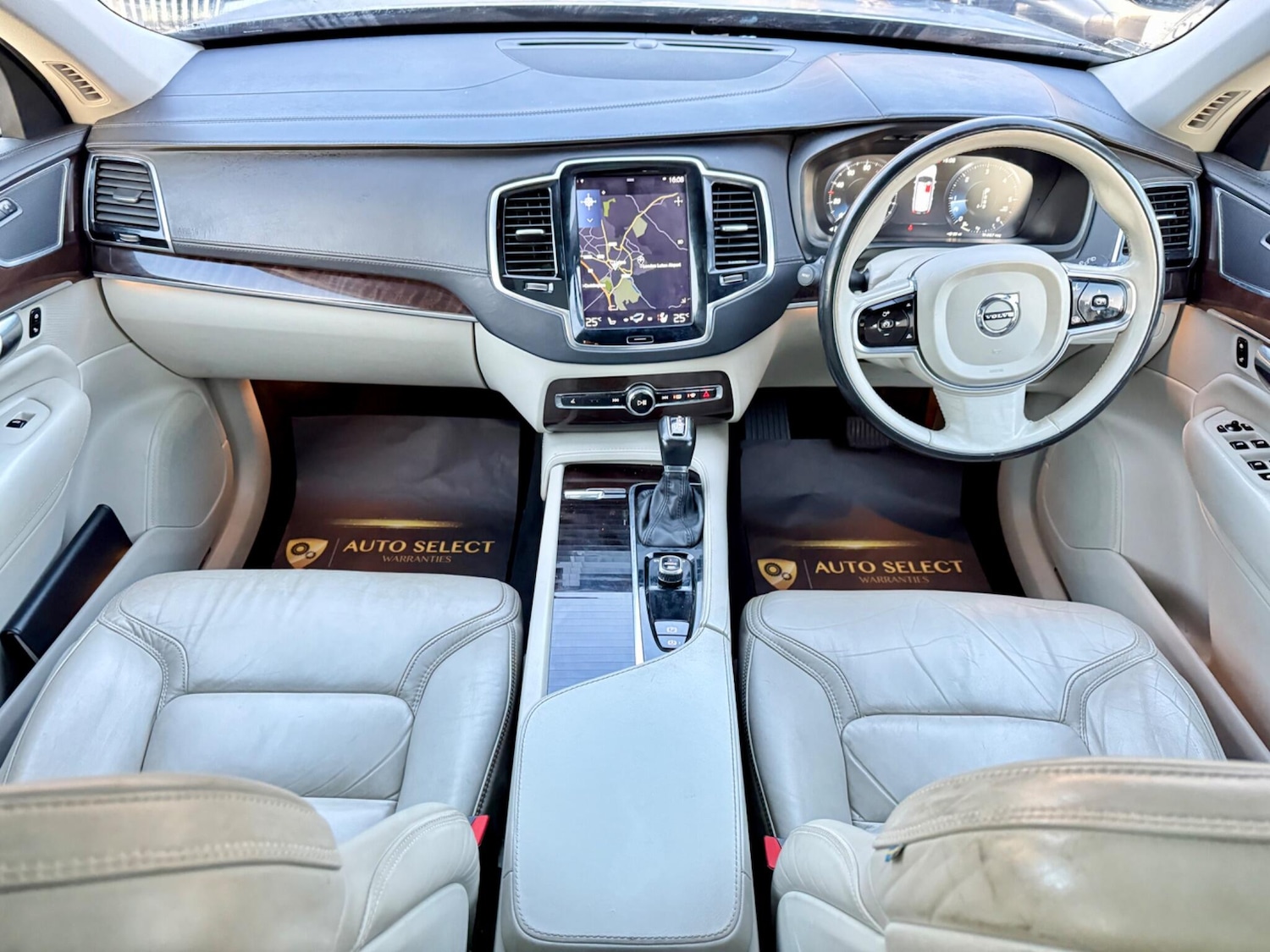 Used Volvo XC90 2015 for sale - 76659313: Photo 11