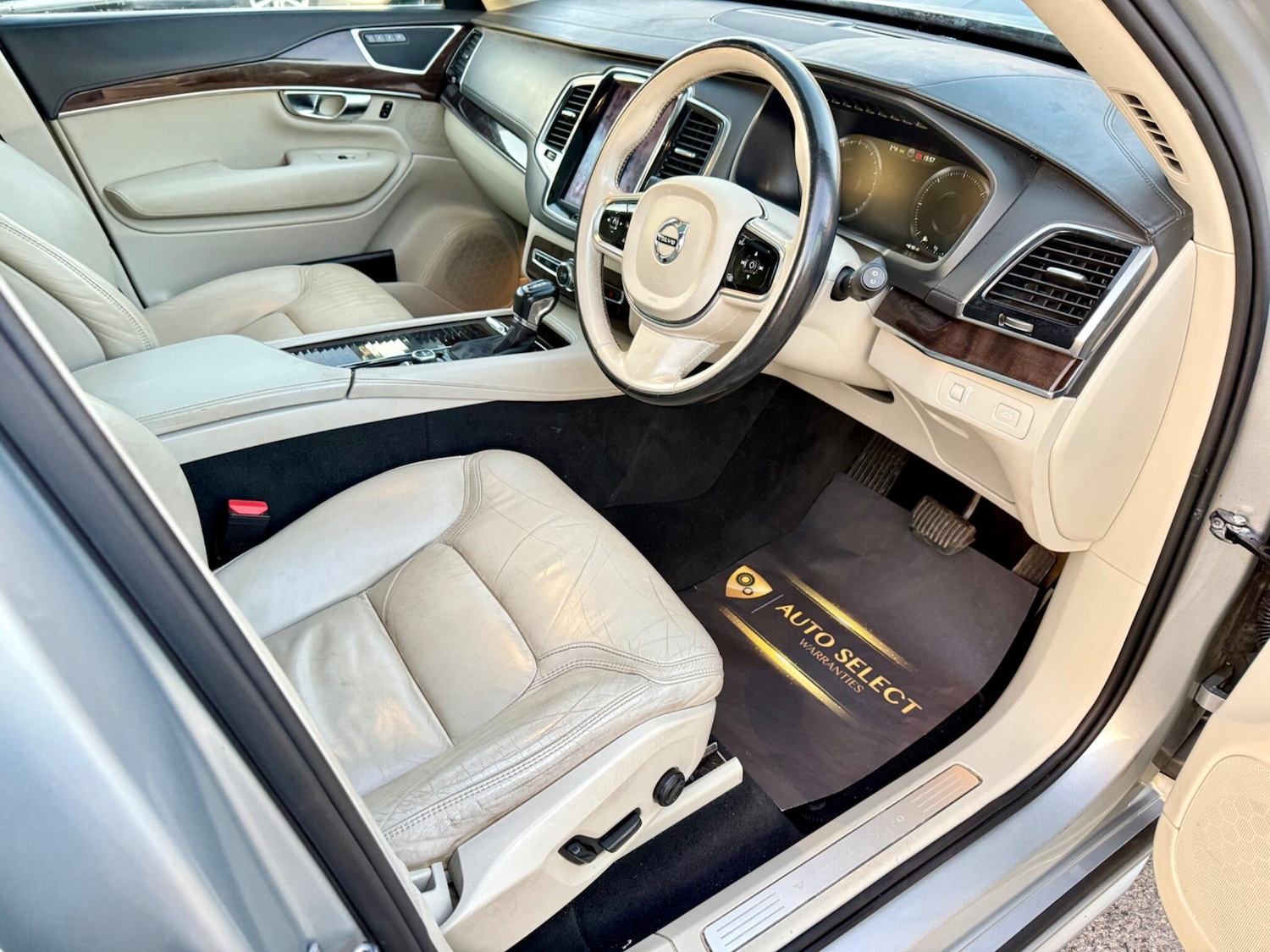 Used Volvo XC90 2015 for sale - 76659313: Photo 12