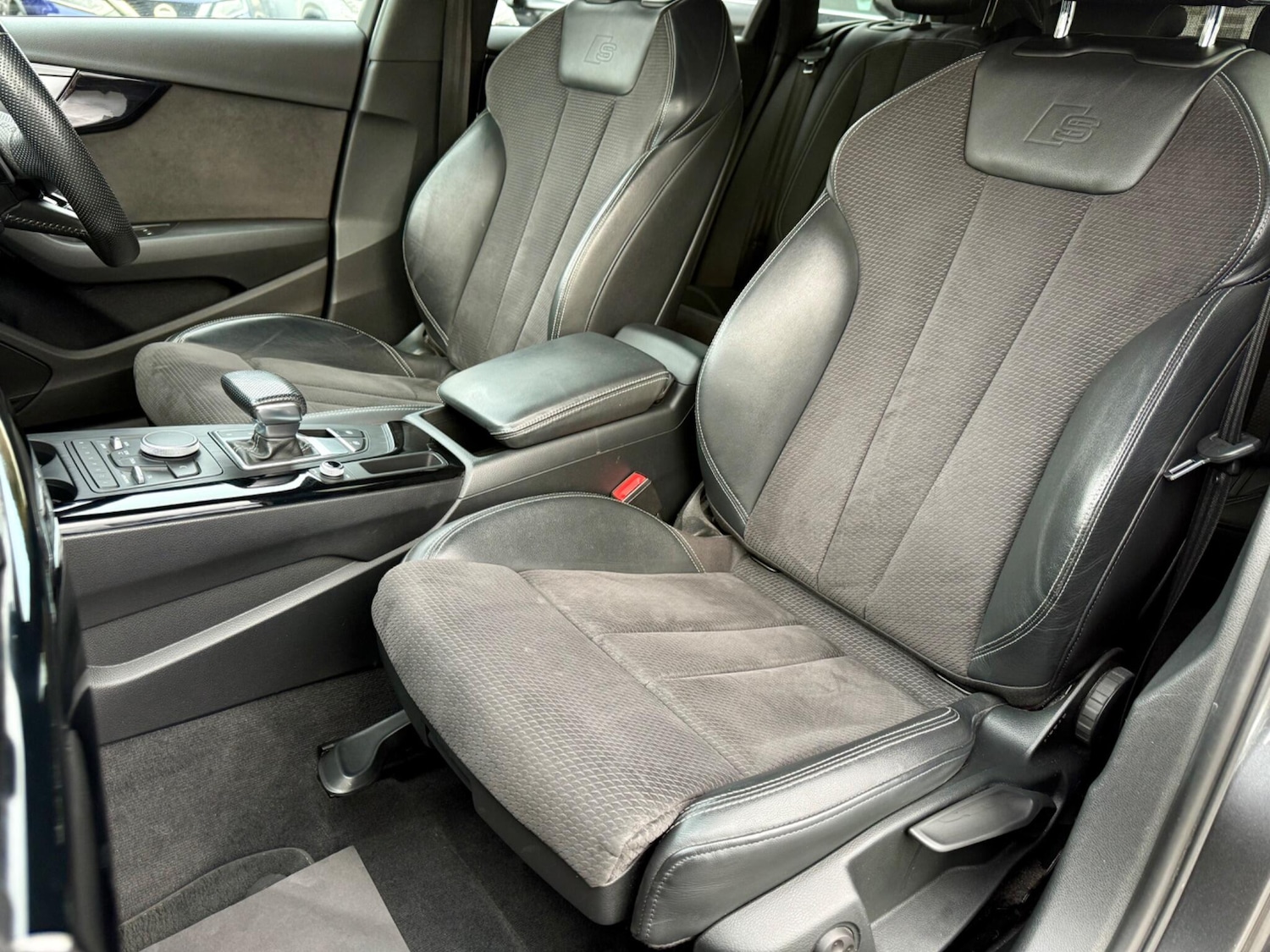 Used Audi A4 Avant 2019 for sale - 76446677: Photo 17