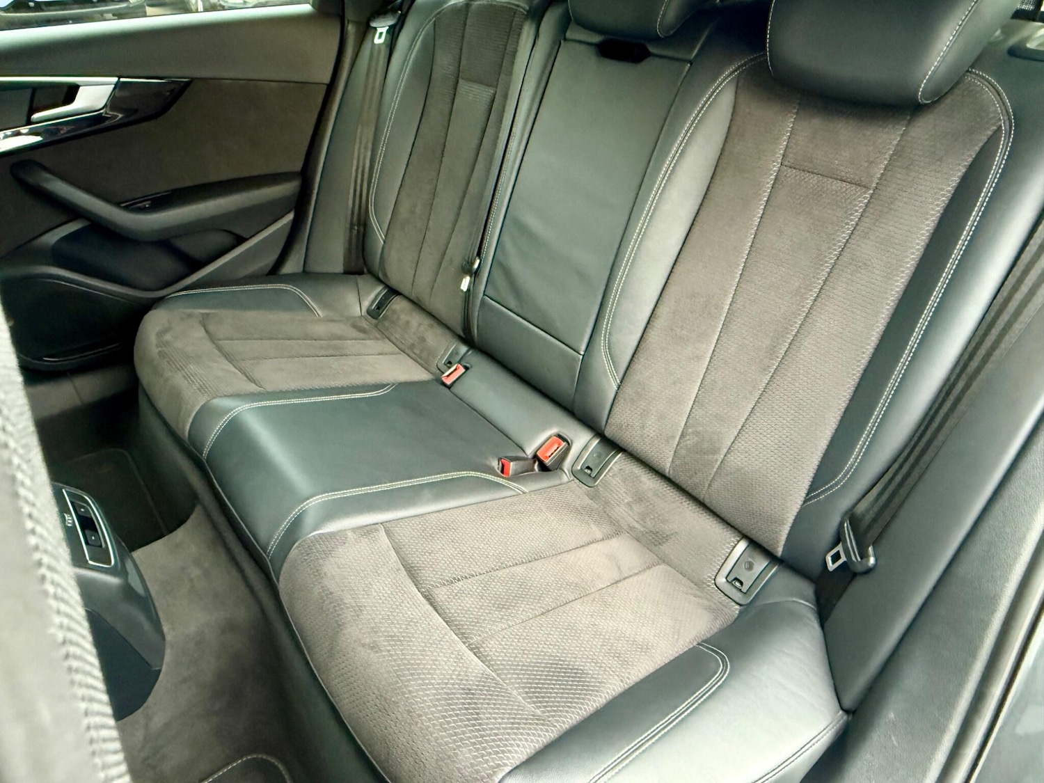 Used Audi A4 Avant 2019 for sale - 76446677: Photo 36