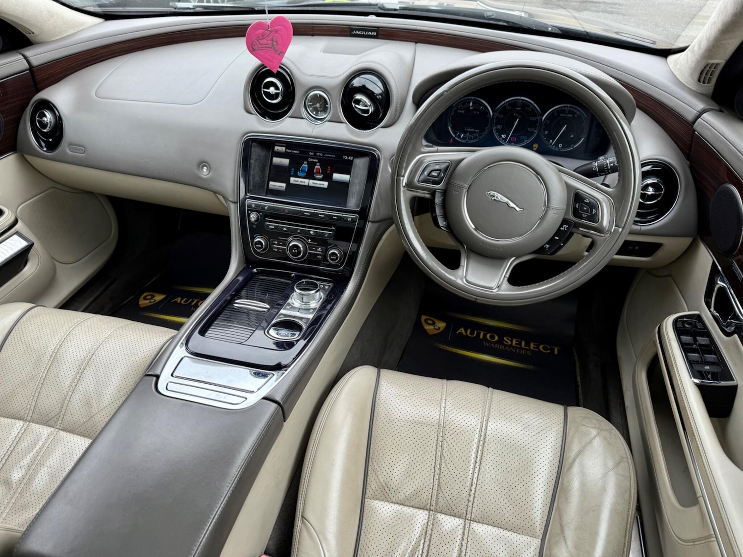 Used Jaguar XJ 2014 for sale - 76988593: Photo 14