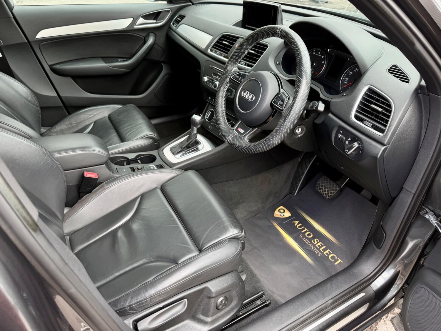 Used Audi Q3 2017 for sale - 76024845: Photo 10