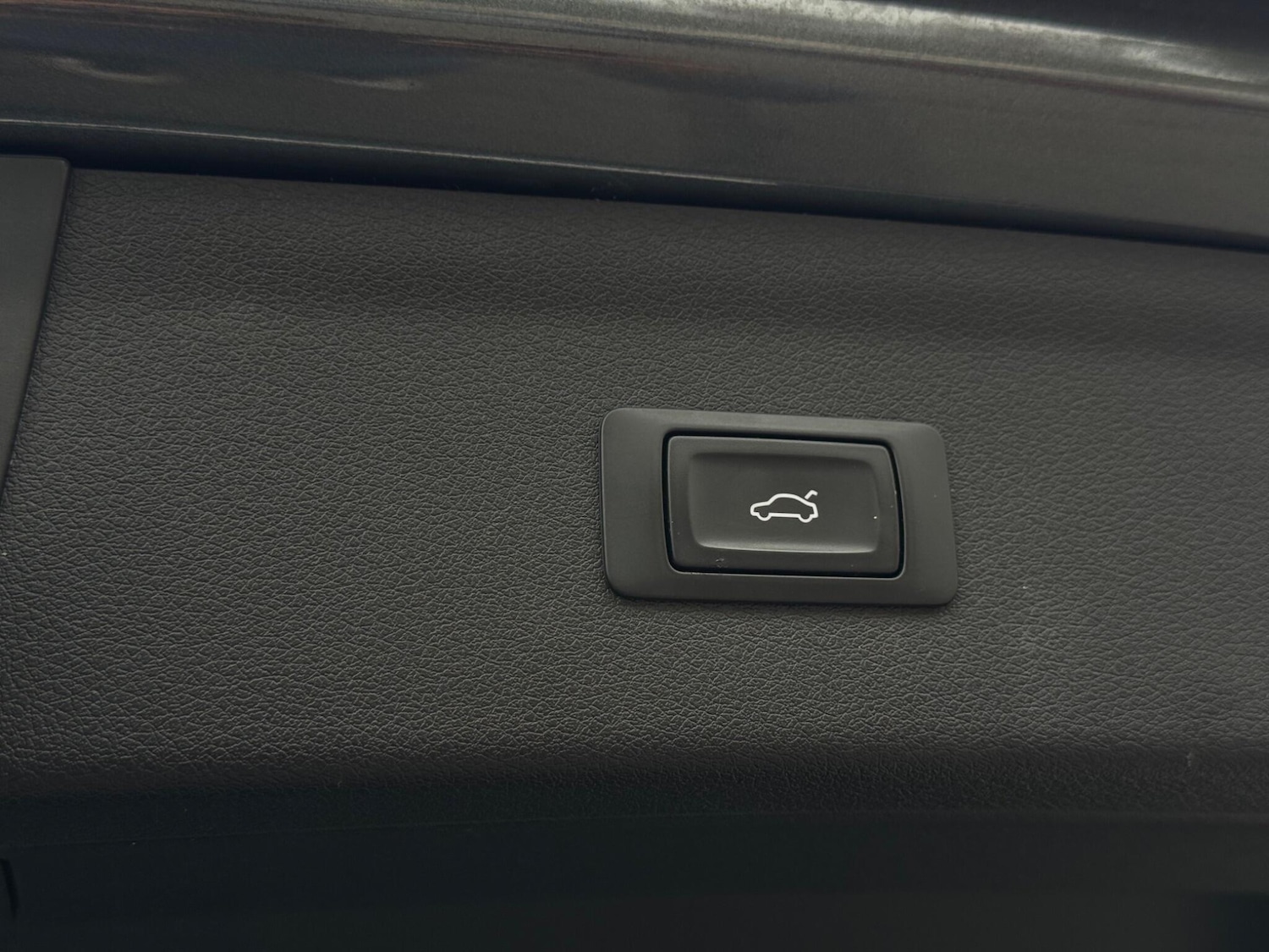 Used Audi Q3 2017 for sale - 76024845: Photo 32