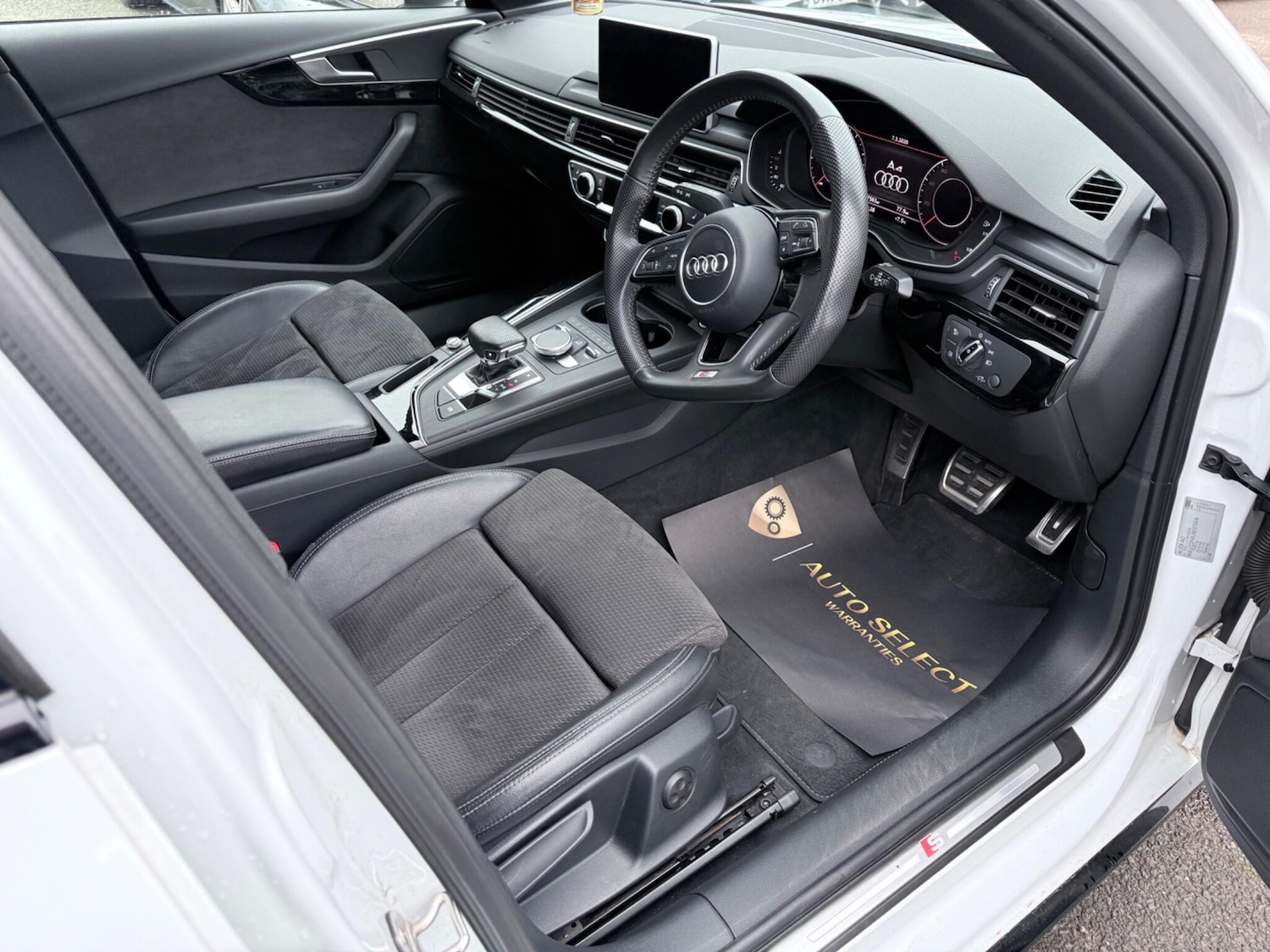 Used Audi A4 2017 for sale - 77794300: Photo 14