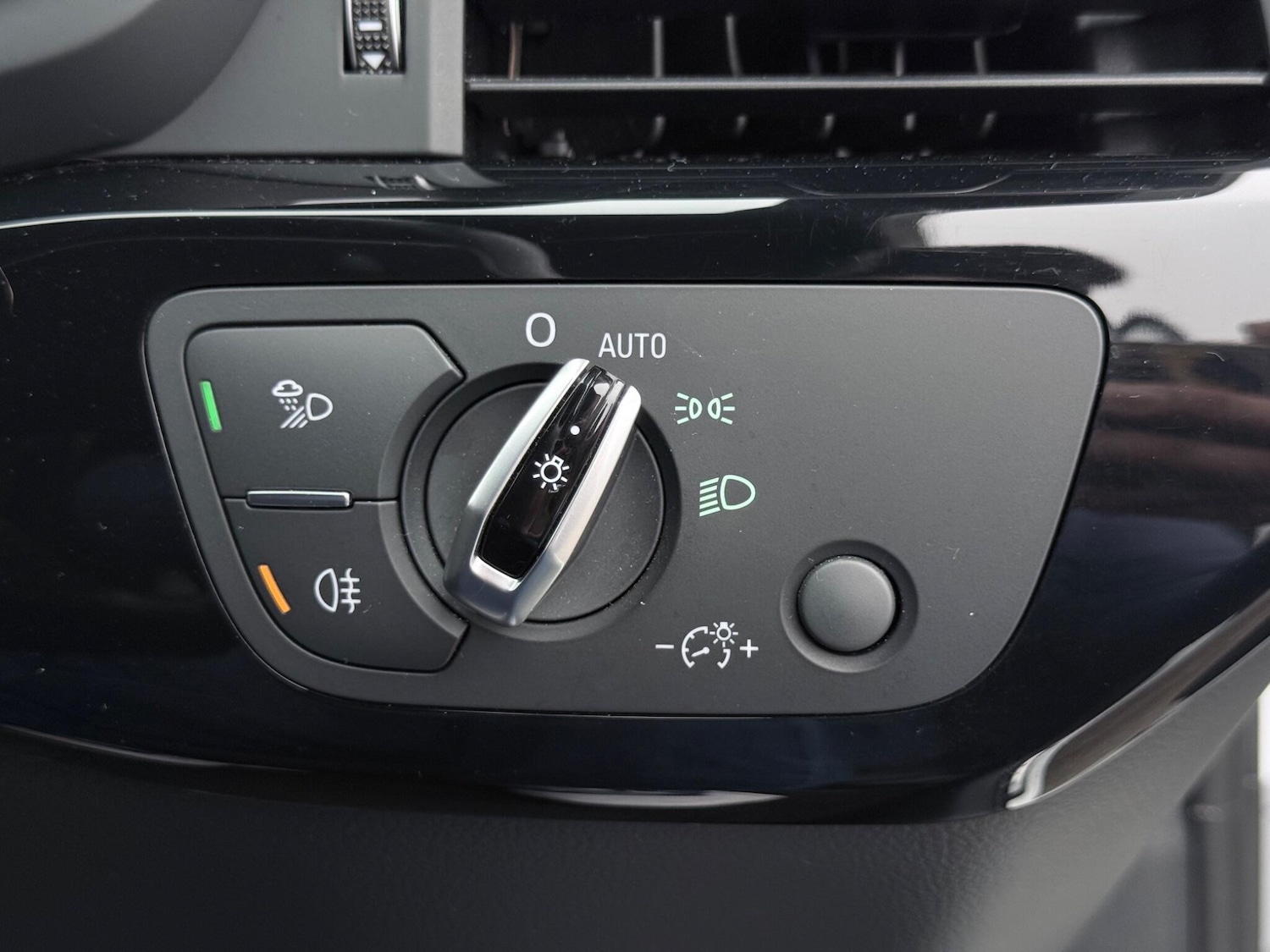 Used Audi A4 2017 for sale - 77794300: Photo 29