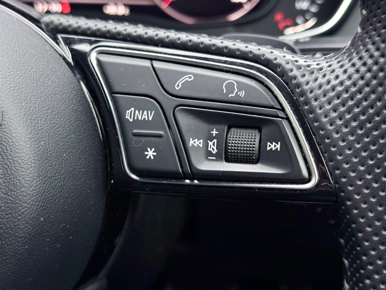 Used Audi A4 2017 for sale - 77794300: Photo 31