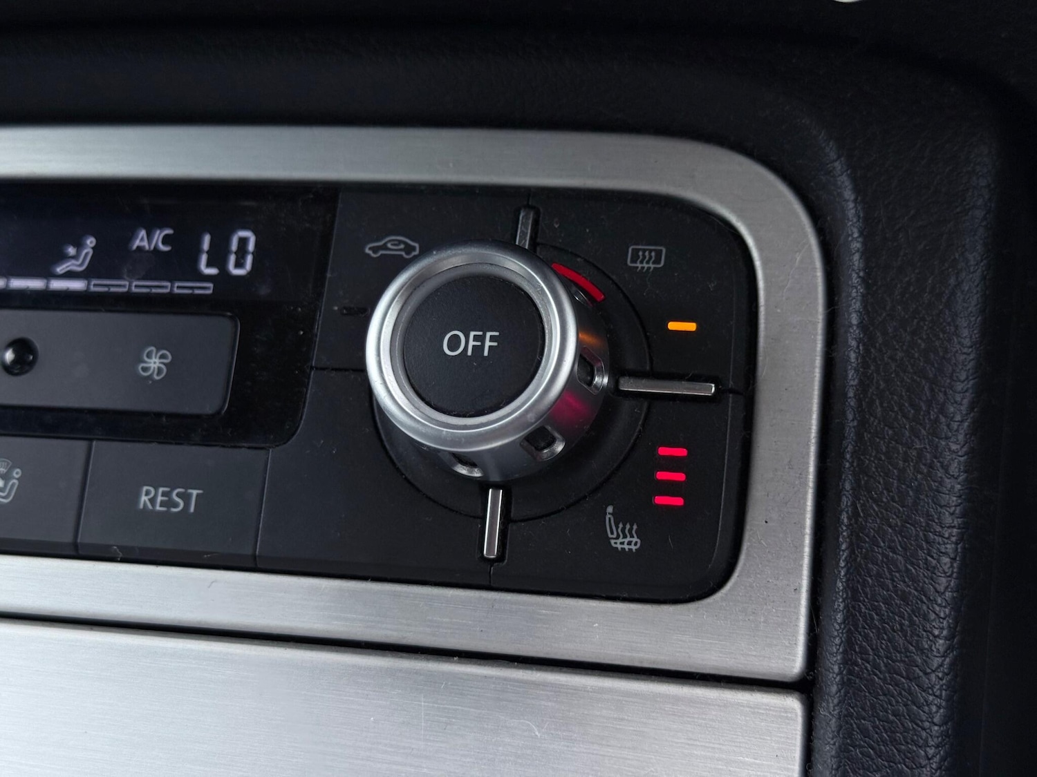 Used Volkswagen Touareg 2014 for sale - 77120560: Photo 22