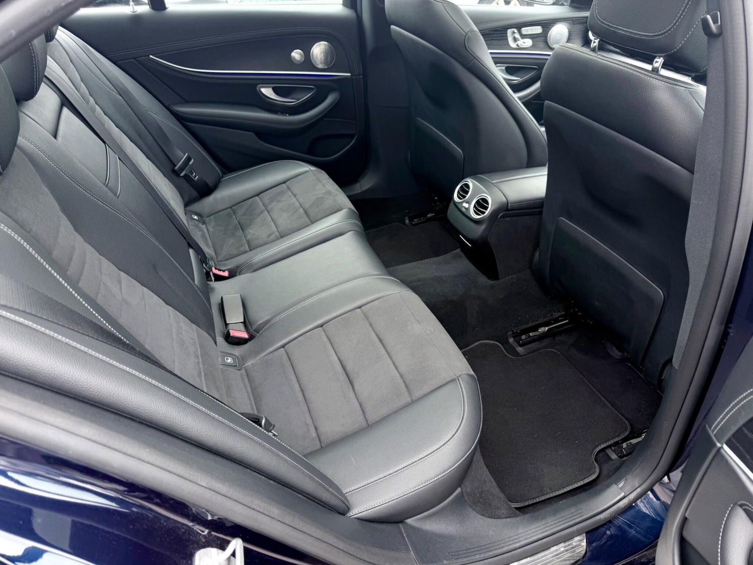 Used Mercedes-Benz E Class for sale - 78184262: Photo 32