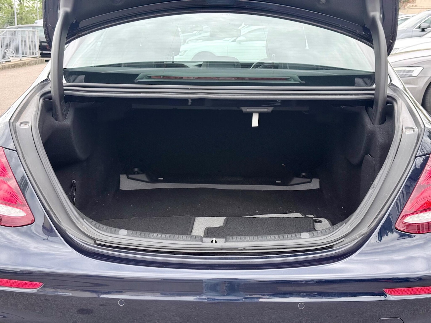 Used Mercedes-Benz E Class for sale - 78184262: Photo 37