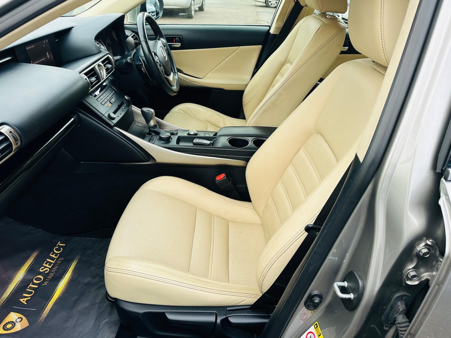 Used Lexus IS 2015 for sale - 77387652: Photo 14