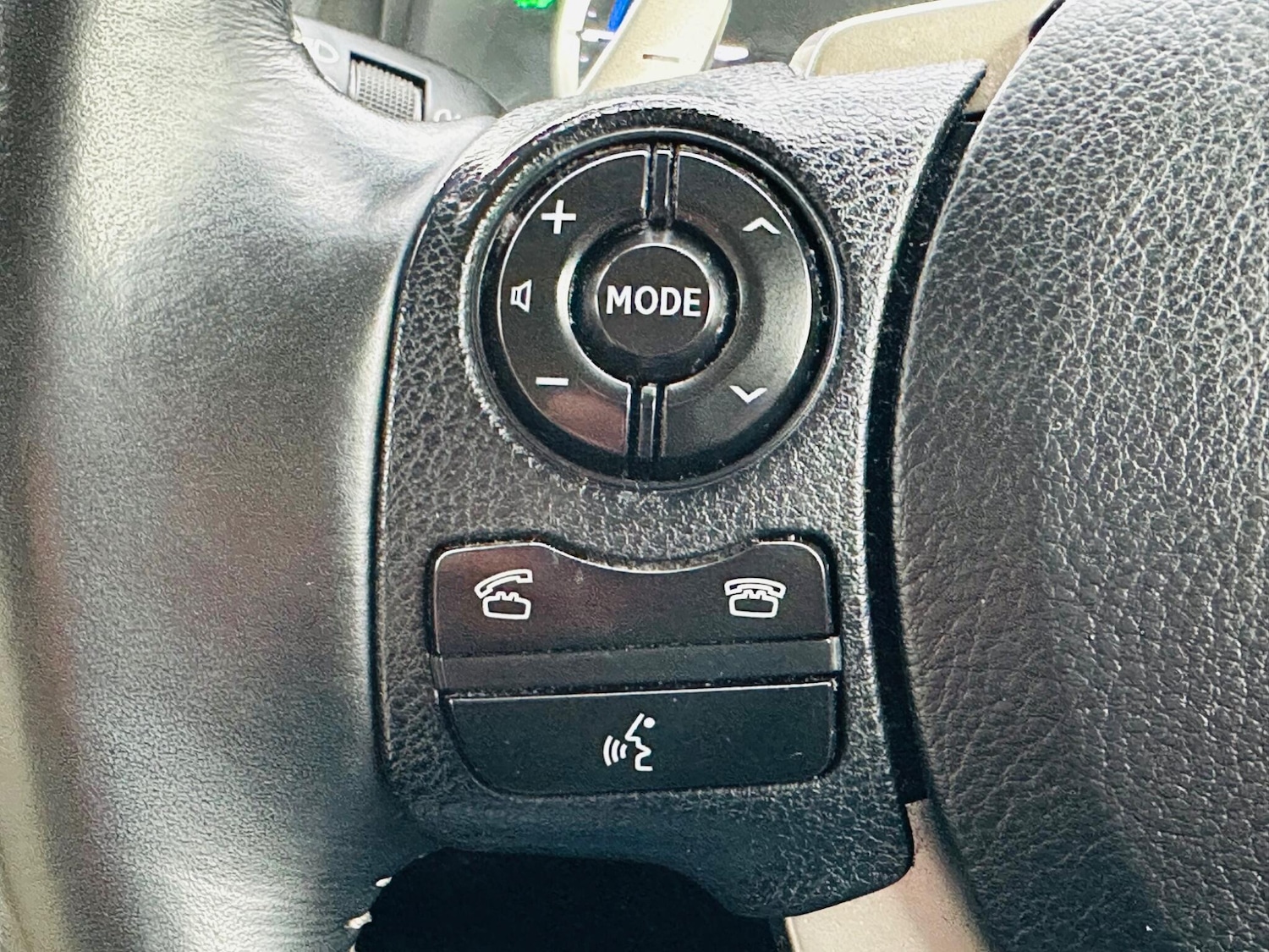 Used Lexus IS 2015 for sale - 77387652: Photo 24