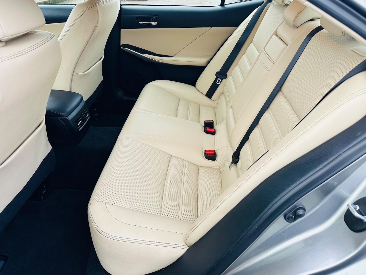 Used Lexus IS 2015 for sale - 77387652: Photo 32