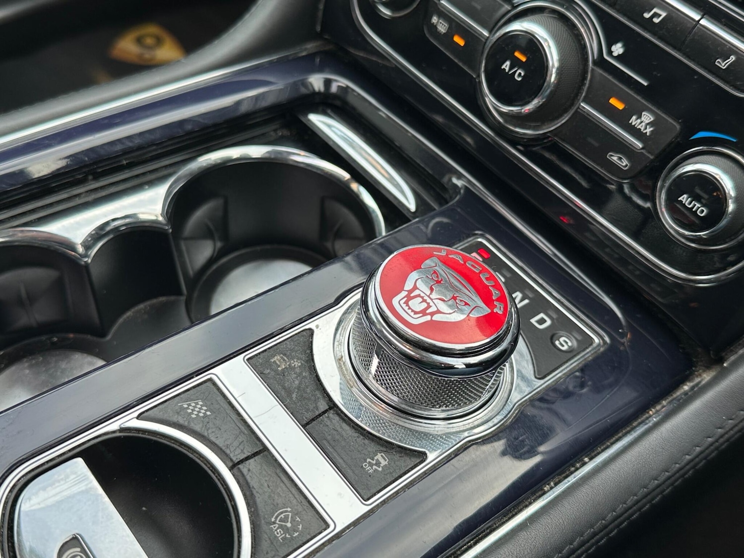 Used Jaguar XJ 2012 for sale - 77387558: Photo 18