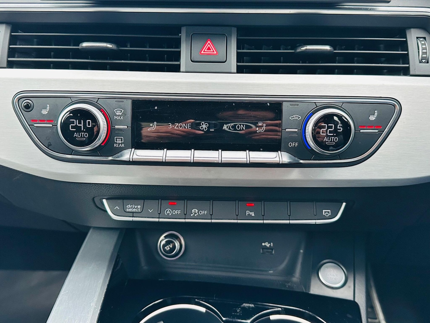 Used Audi A4 Avant for sale - 77215671: Photo 16