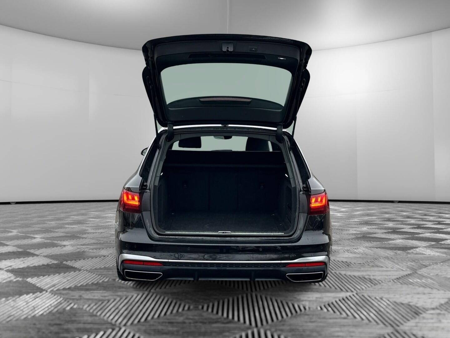 Used Audi A4 Avant for sale - 77215671: Photo 9