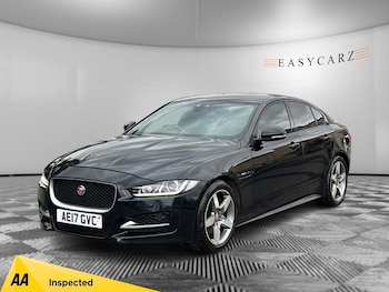 Used Jaguar XE 2017 for sale - 79441267: Photo