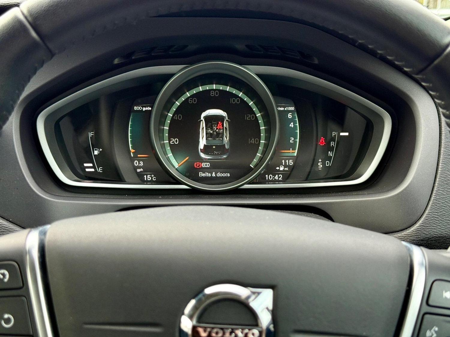 Used Volvo V40 2018 for sale - 76295370: Photo 21