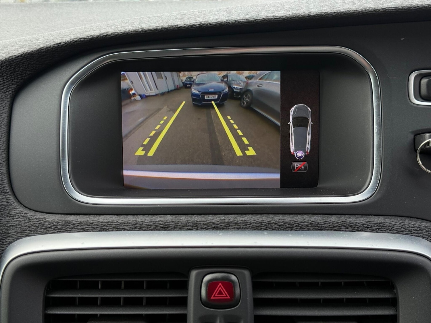 Used Volvo V40 2018 for sale - 76295370: Photo 23