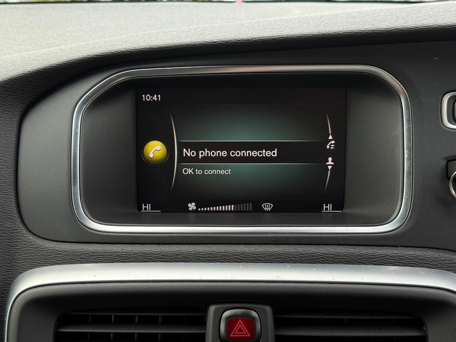 Used Volvo V40 2018 for sale - 76295370: Photo 26