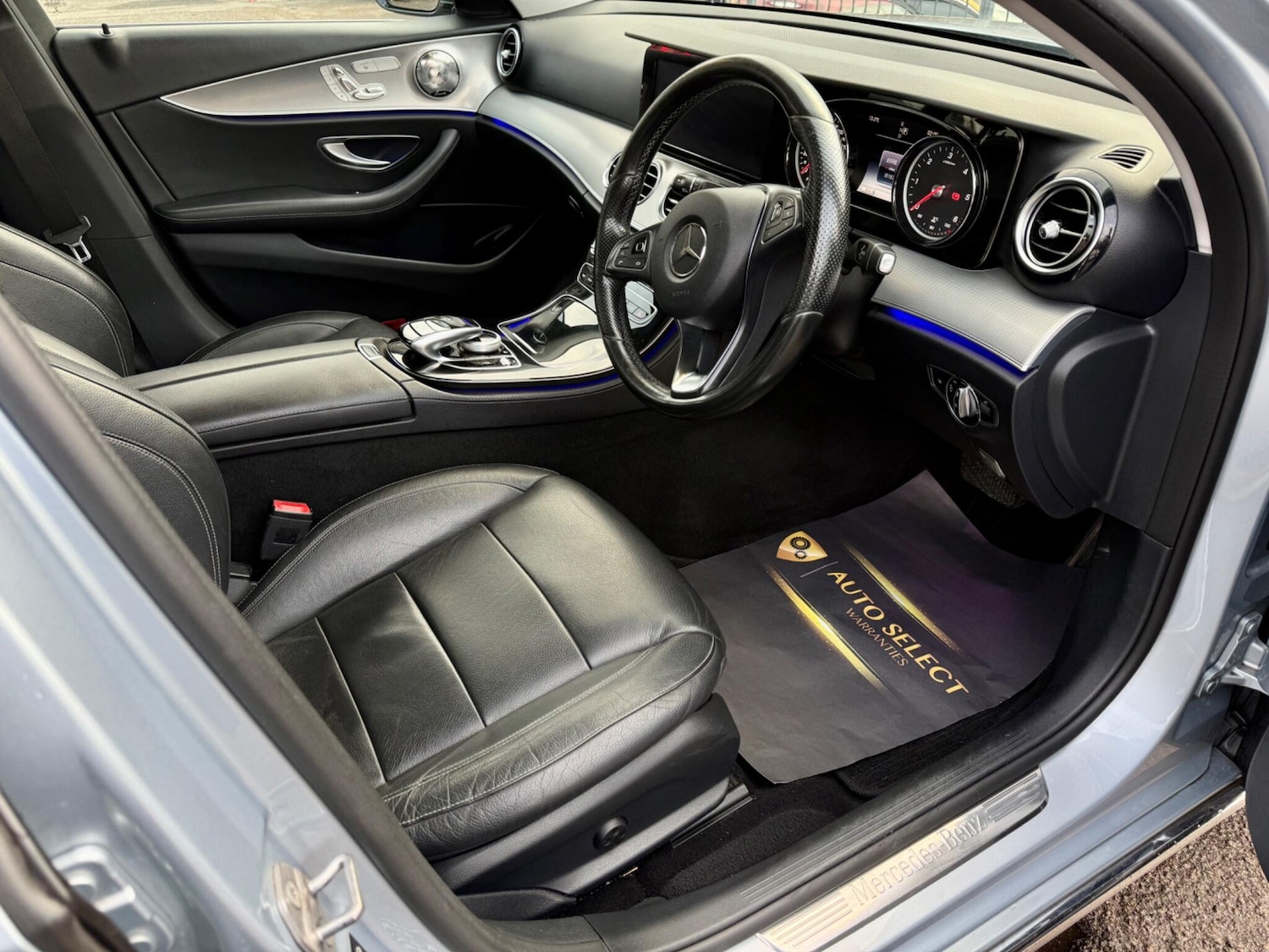 Used Mercedes-Benz E Class 2017 for sale - 76866399: Photo 11