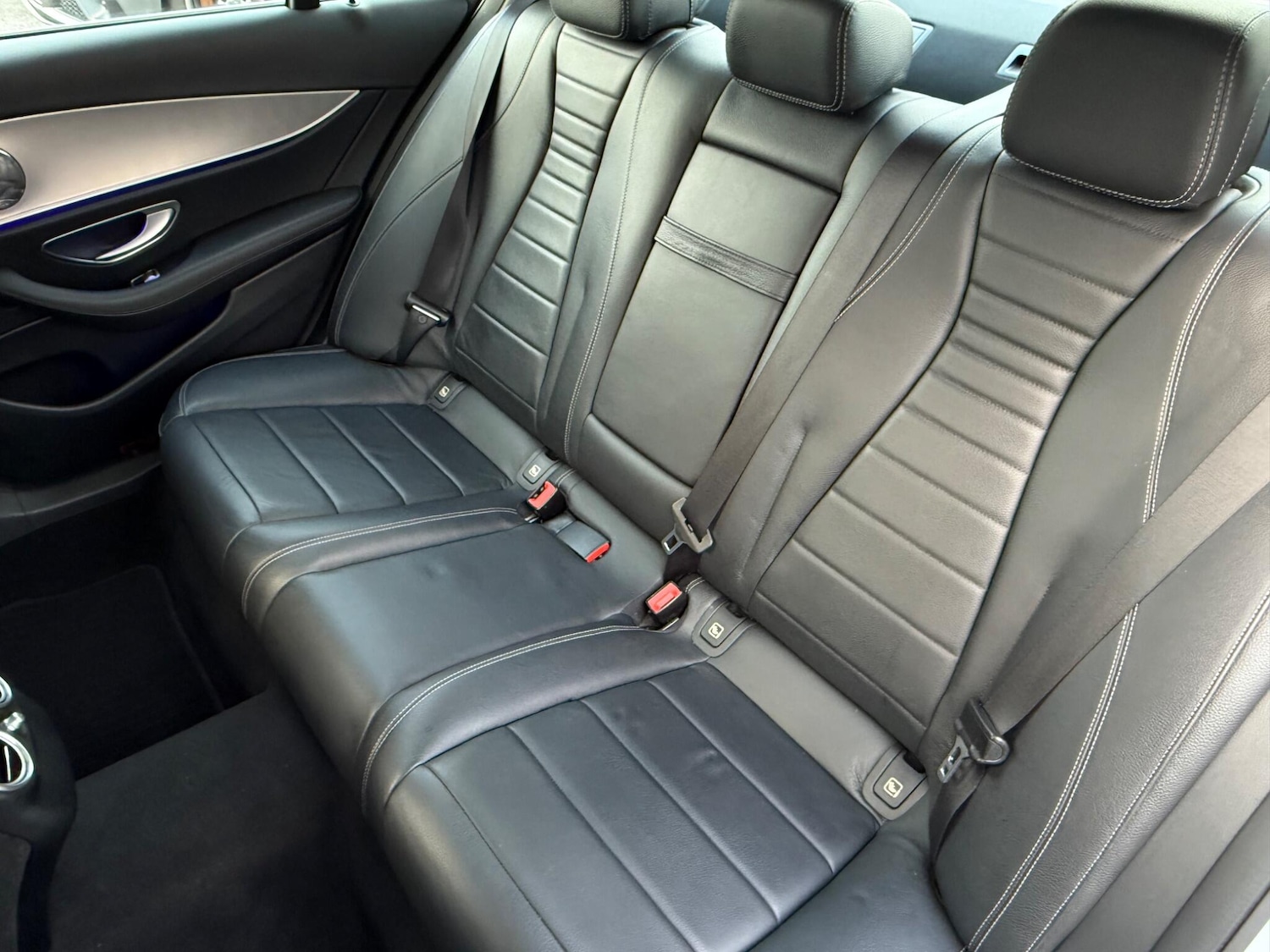 Used Mercedes-Benz E Class 2017 for sale - 76866399: Photo 31