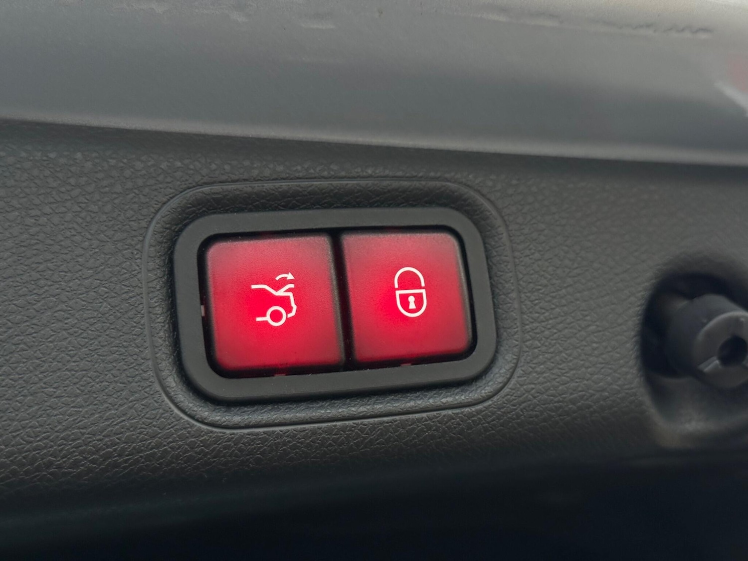 Used Mercedes-Benz E Class 2017 for sale - 76866399: Photo 33