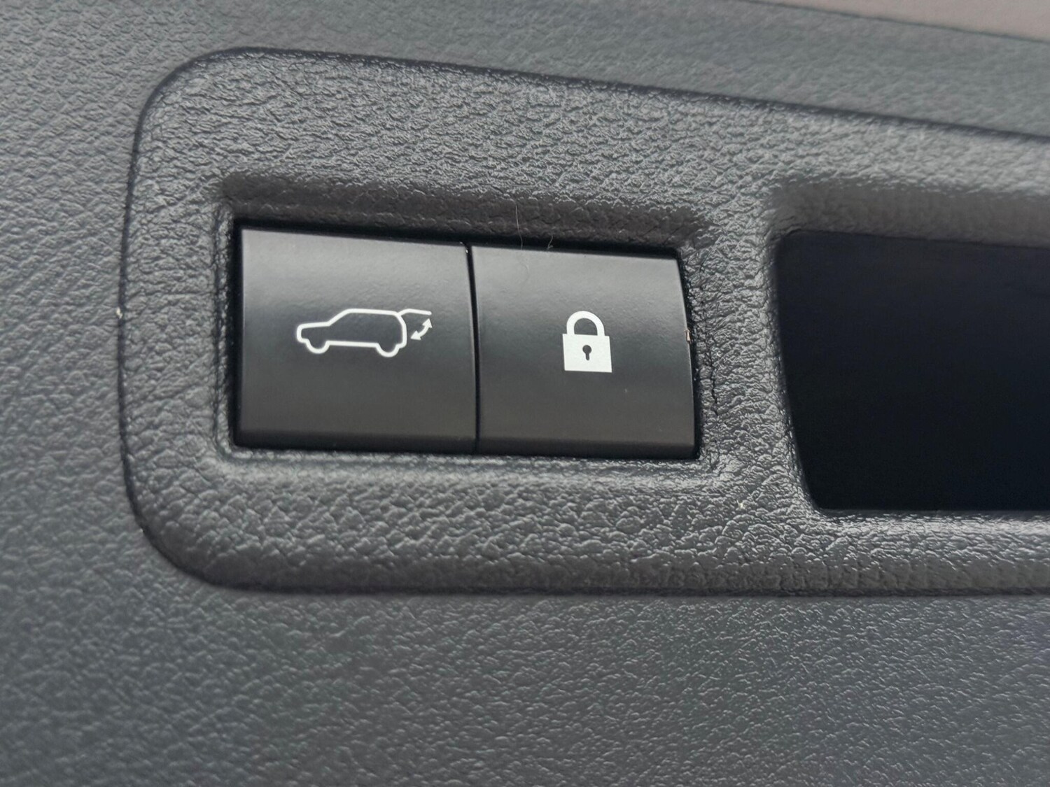 Used Lexus NX 2018 for sale - 77783910: Photo 40