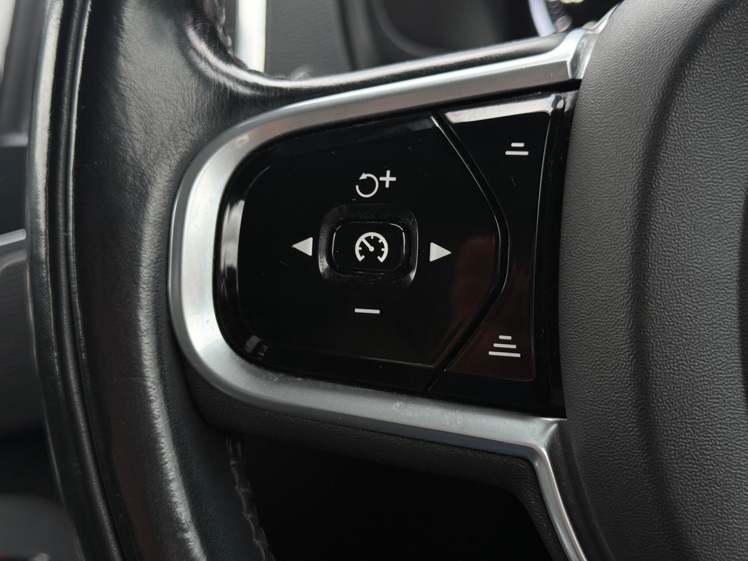 Used Volvo XC90 2017 for sale - 77074604: Photo 27